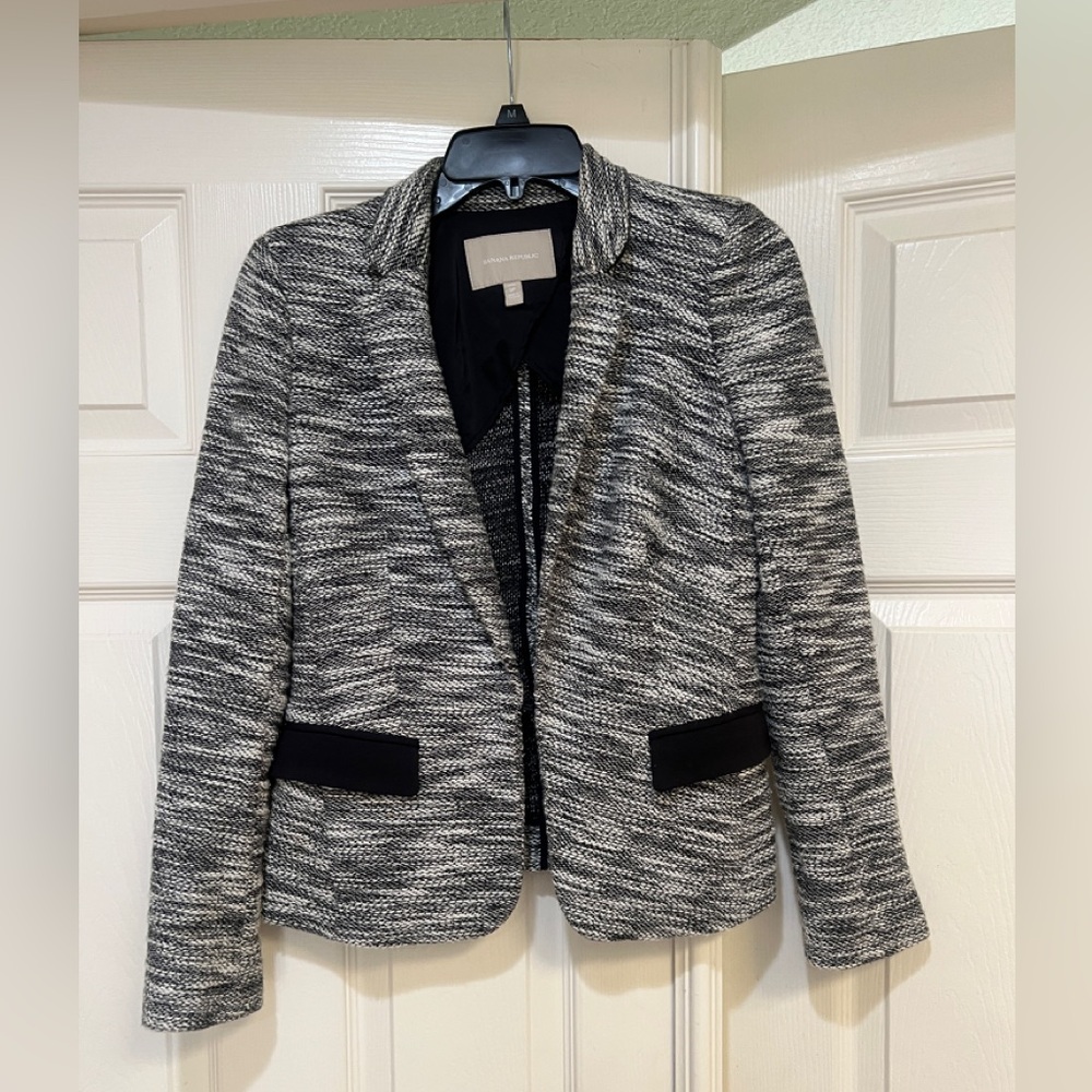 Banana Republic Tweed Blazer Woman’s Black/White Business Casual Slim Fit Size 2